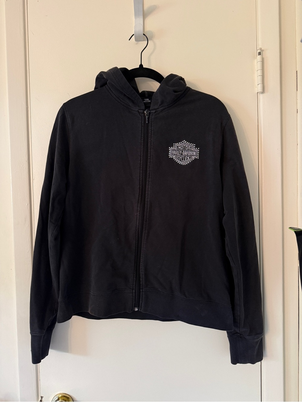 Vintage Harley-Davidson Black Zip Hoodie with Chest Logo
